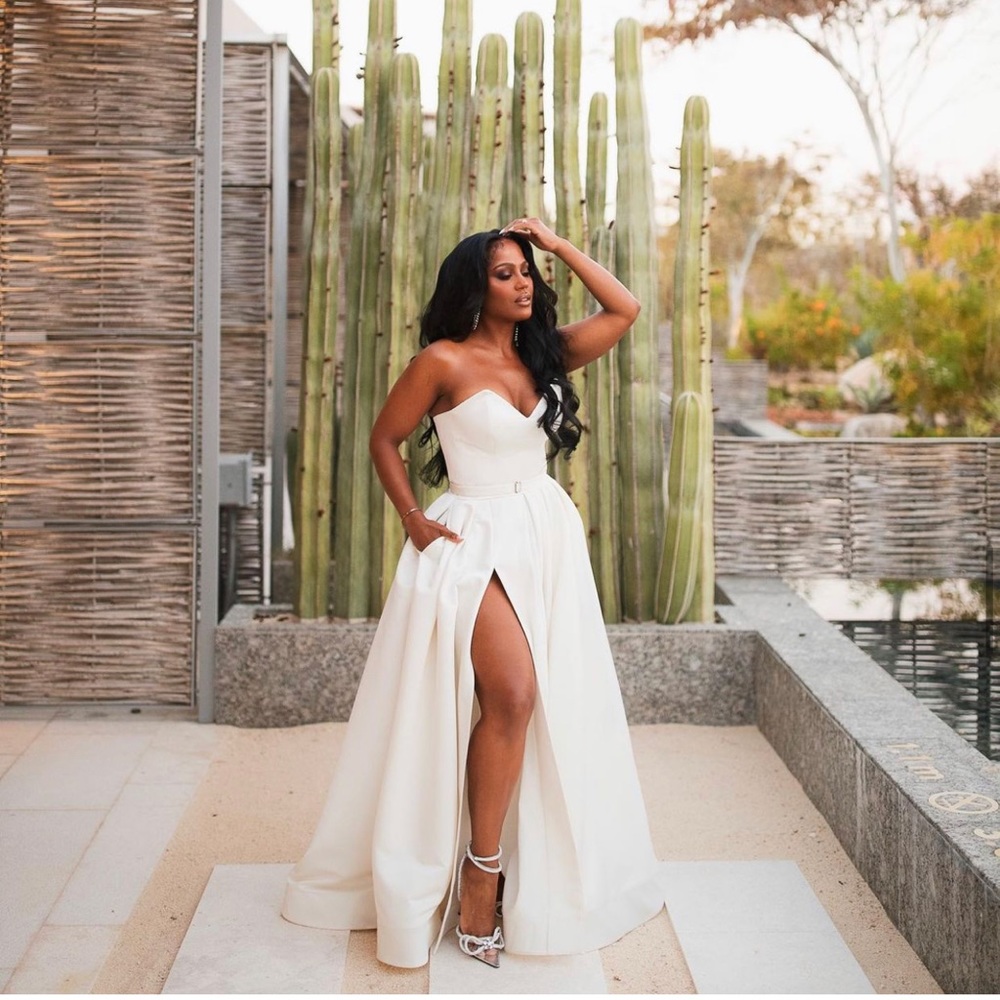Lia Stublla Ivory White Strapless Wedding Gown